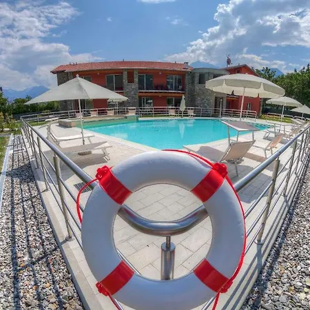 Aparthotel Paradiso Gravedona