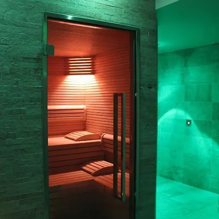 Paradiso Aparthotel Gravedona