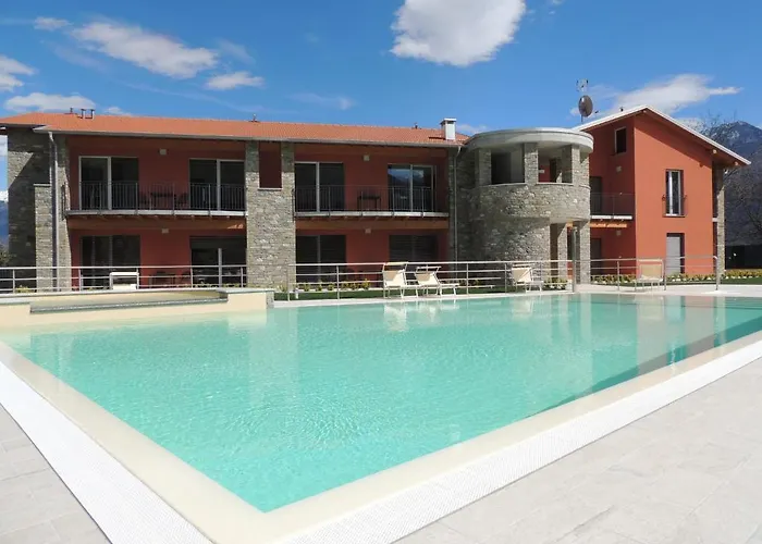 Paradiso Aparthotel Gravedona