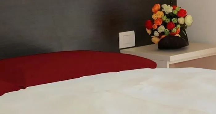 Paradiso Aparthotel 4*