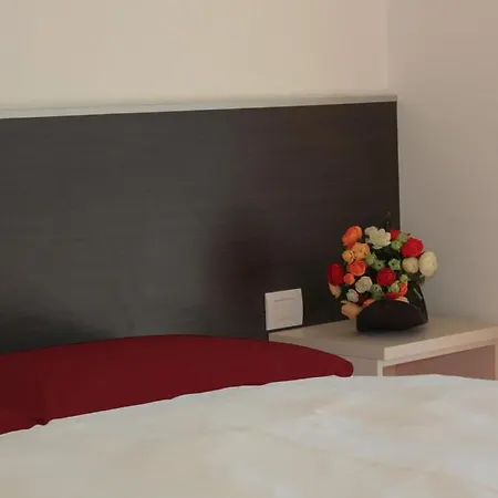 Apart Otel Paradiso